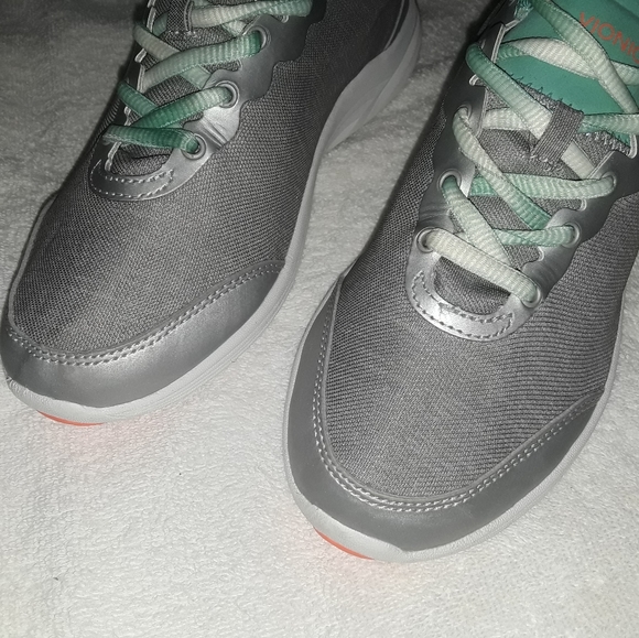 Vionic | Fyn Comfort Java 2520 Sneaker Women's 6 - Picture 10 of 14